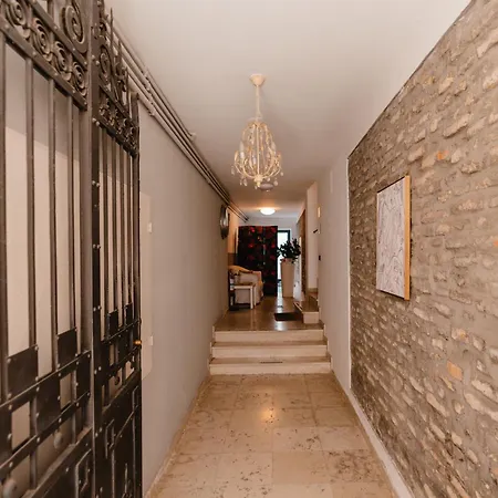 Elegant San Vitale View *