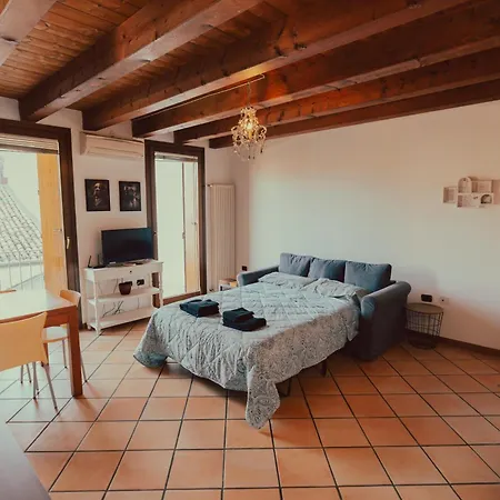 Apartment Elegant San Vitale View *